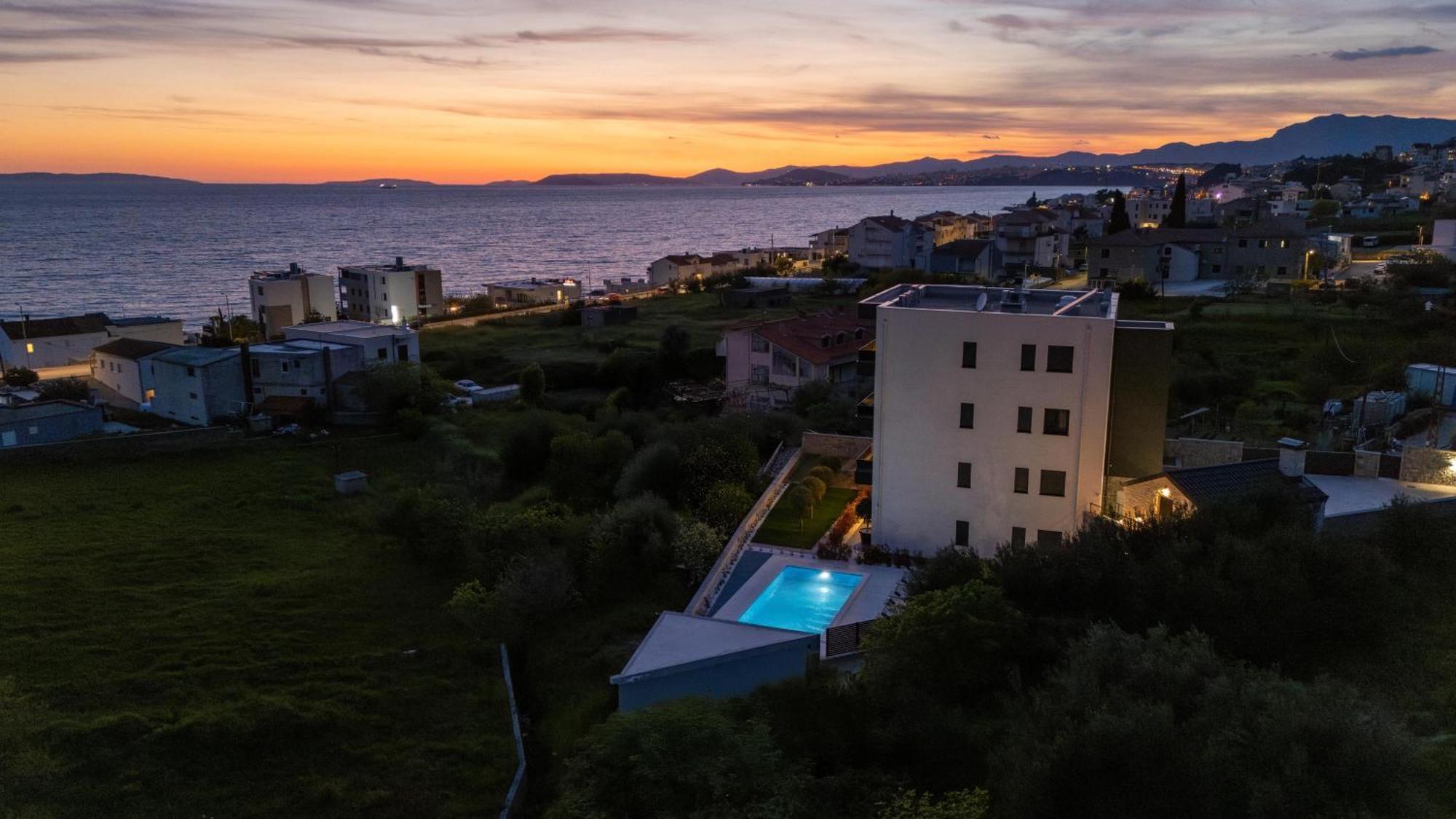 Villa Donatella ポドストラナ エクステリア 写真